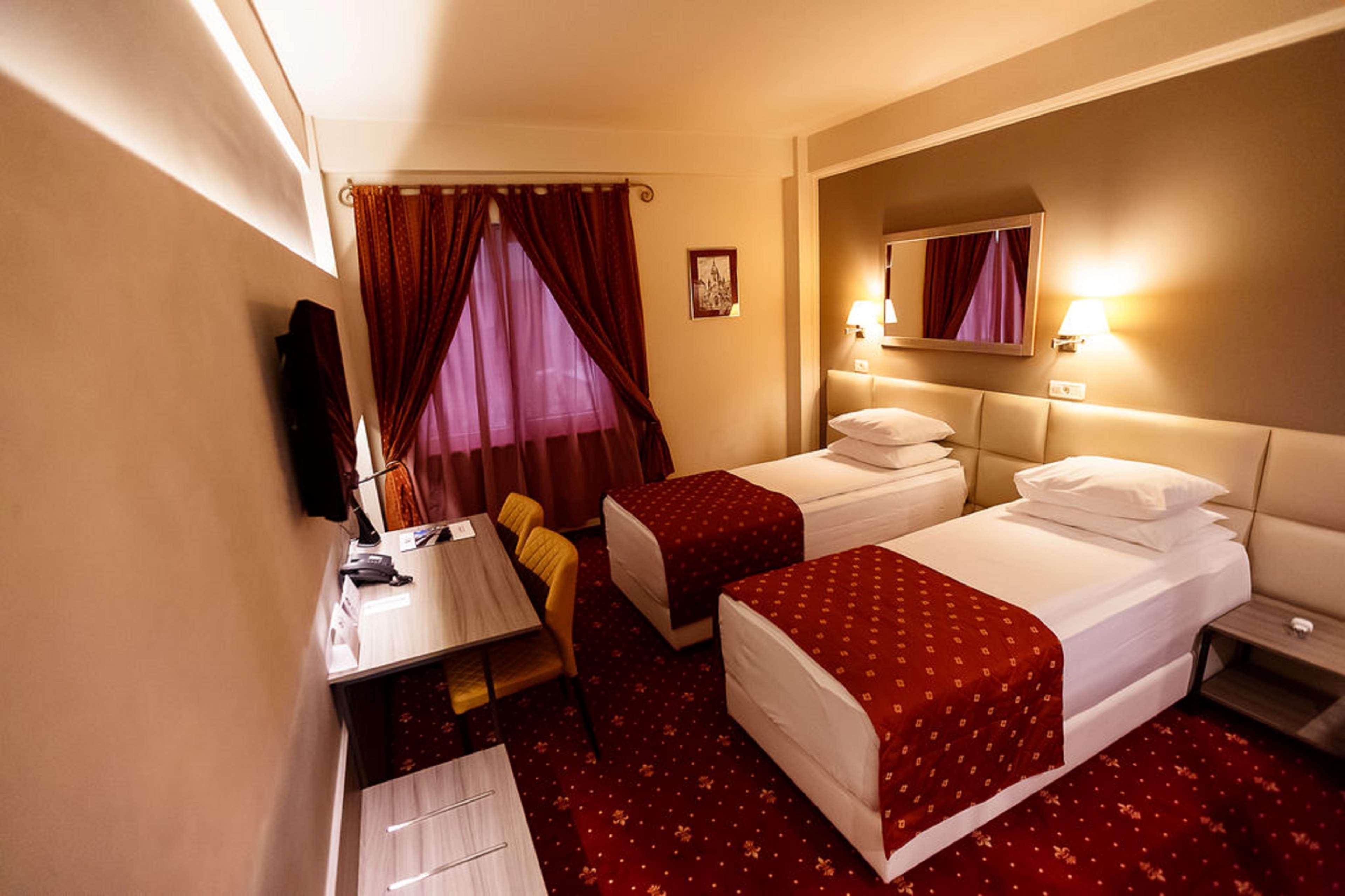 Western Lido 4*